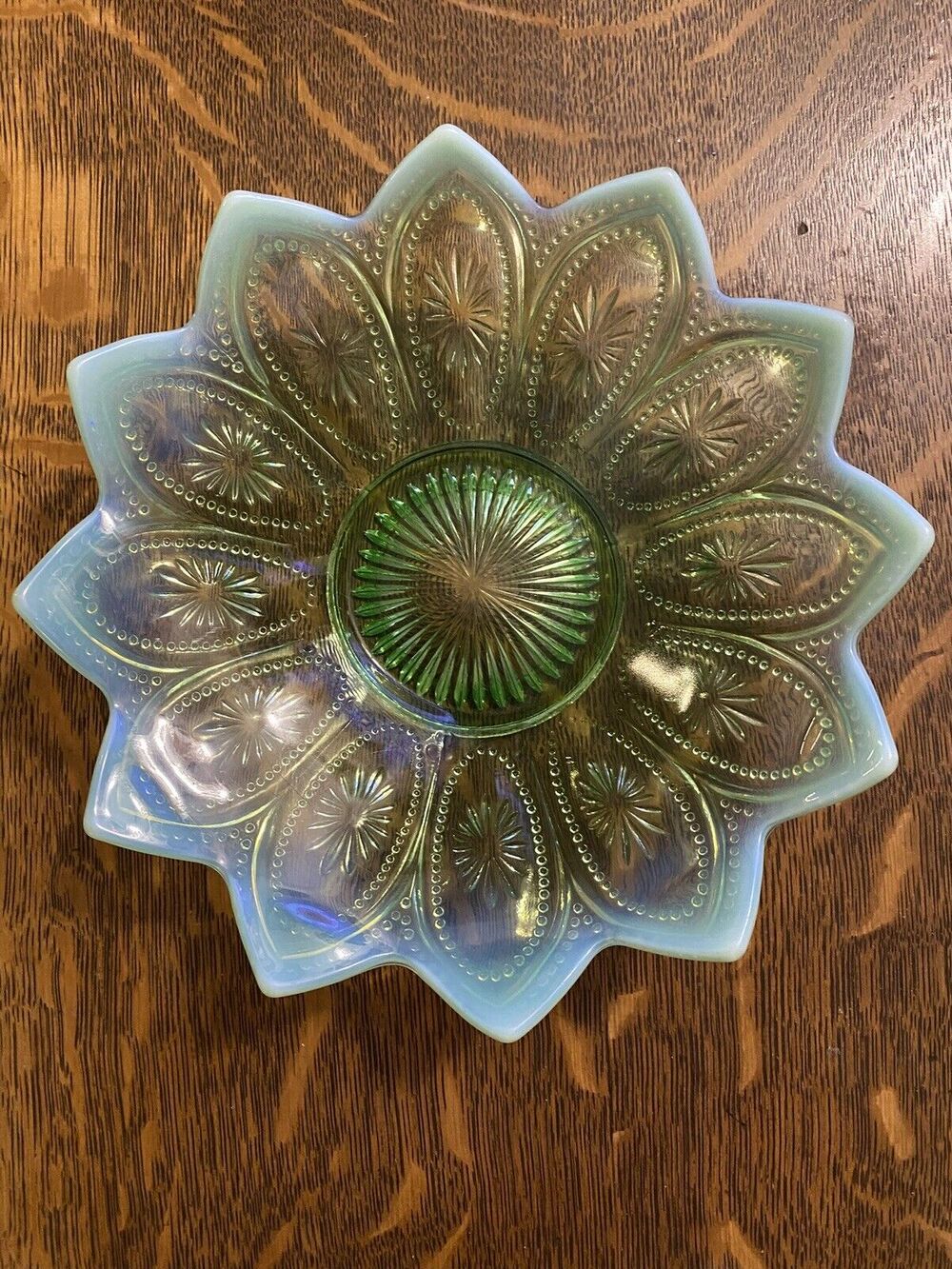 Antique EAPG 1906 Northwood Spoke And Wheels Green Opalescent Cake, Candy Dish